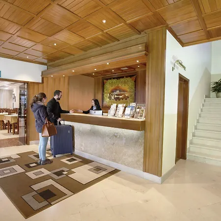 Hotel Santo Antonio De 3*