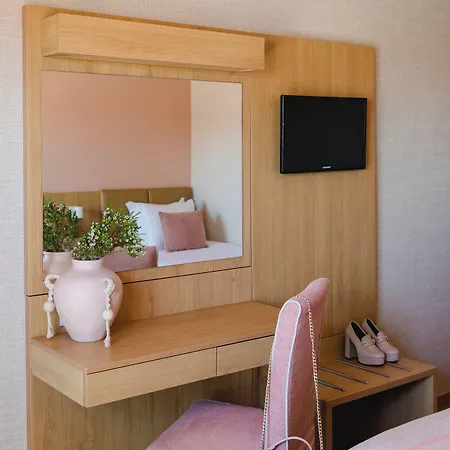 Santo Antonio De Hotel