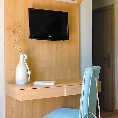 Santo Antonio De Hotel